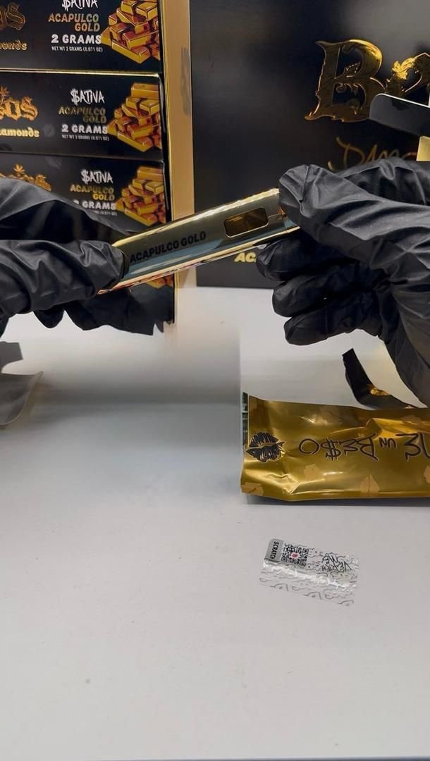 Besos-2G-Disposable-Acapulco-Gold-Edition.jpg