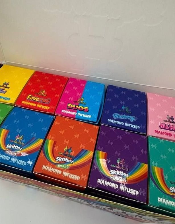 High-Class-Extracts-Diamond-Infused-Dispo-Vape-1.jpg
