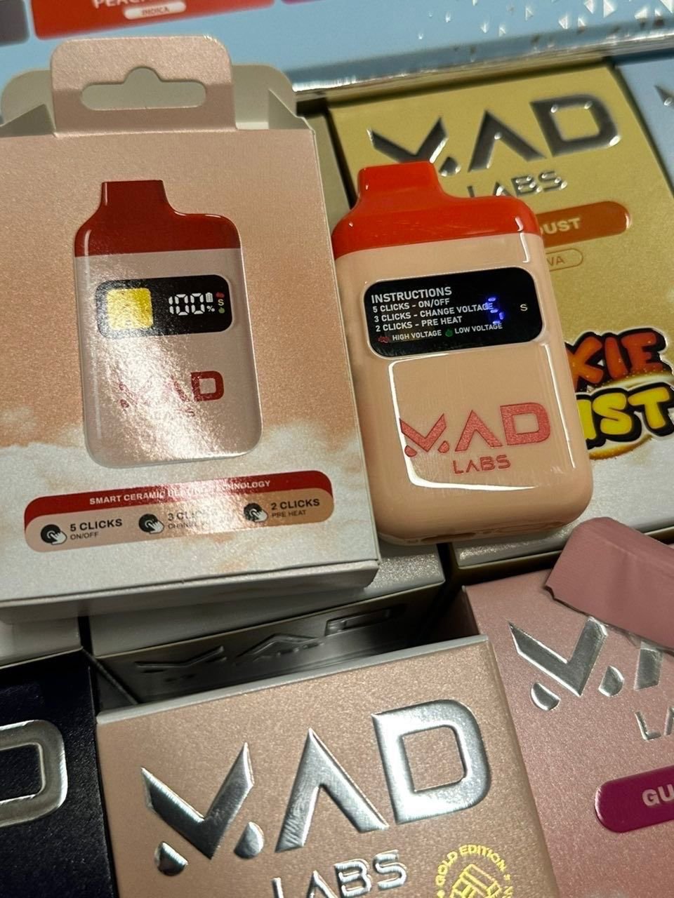 Mad-Labs-2G-Disposable-Gold-Edition.jpg