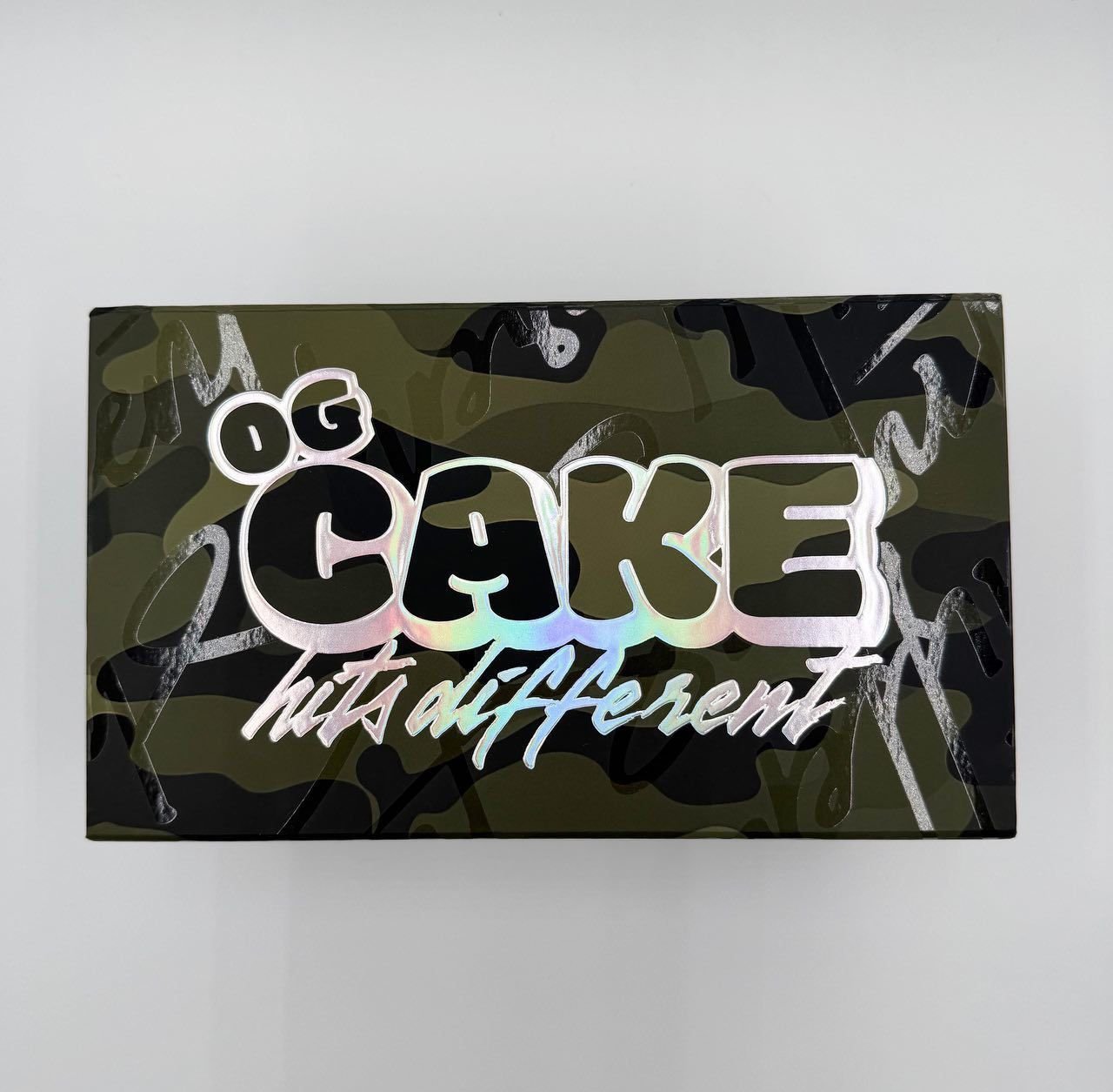 OG-Cake-She-Hits-Different-Army-Edition-2G-Disposable-1.jpg